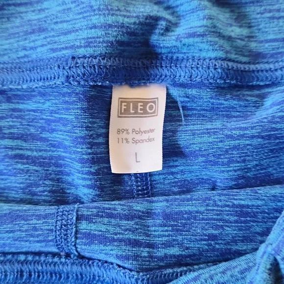 Fleo Shorts - Picture 2 of 2